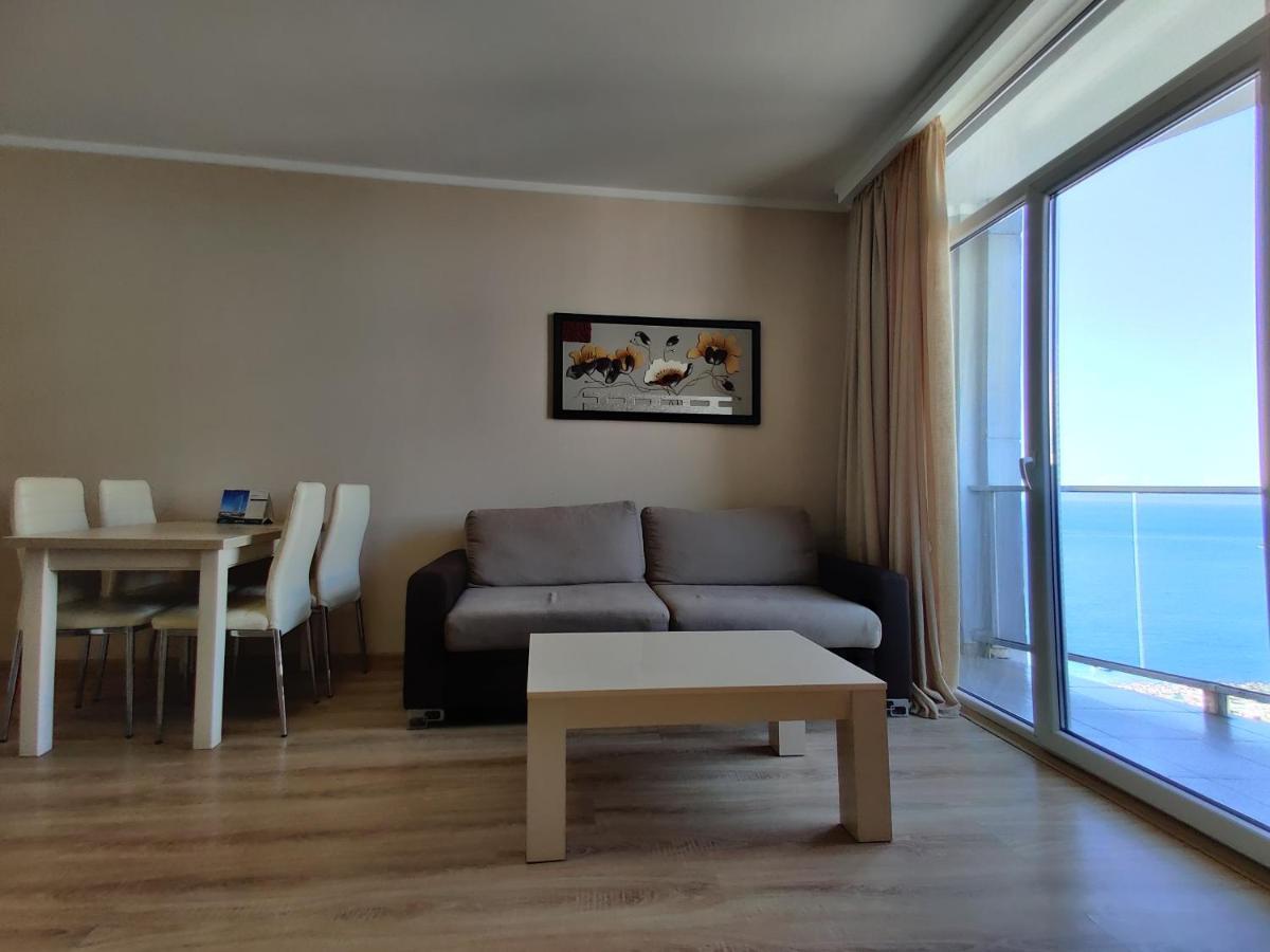 Black Sea Towers บาทูมิ ภายนอก รูปภาพ